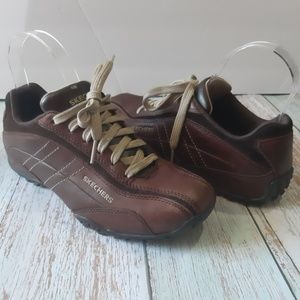 Skechers Women Leather Shoes Size 6.5